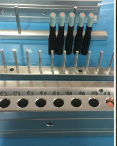2 Colors Lipstick Mould